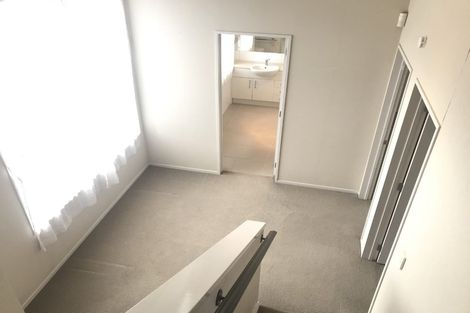 Photo of property in 12 Seresin Crescent, Flat Bush, Auckland, 2016