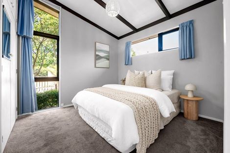 Photo of property in 10 Burwood Place, Silverdale, Hamilton, 3216