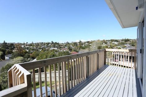 Photo of property in 1/18 Cranston Street, Torbay, Auckland, 0632