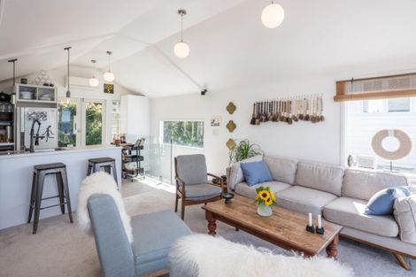 Photo of property in 154 Owhiro Bay Parade, Owhiro Bay, Wellington, 6023