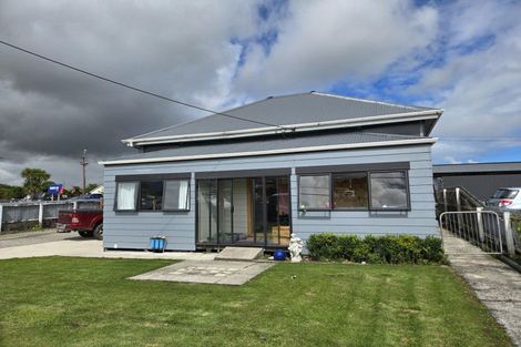 Photo of property in 6 Adderley Street, Westport, 7825