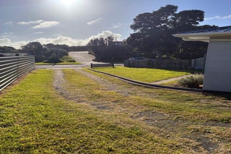 Photo of property in 38b Rangiora Street, Castlecliff, Whanganui, 4501