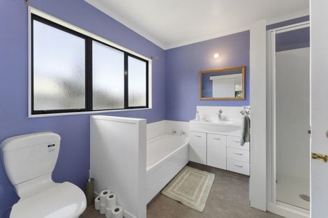 Photo of property in 4 The Avenue, Otaki Beach, Otaki, 5512