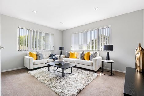 Photo of property in 46 Newbury Place, Schnapper Rock, Auckland, 0632