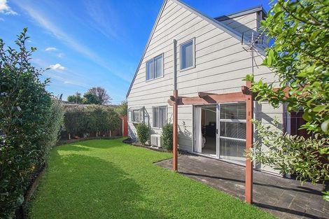 Photo of property in 2/10 Counsel Terrace, Mount Albert, Auckland, 1025
