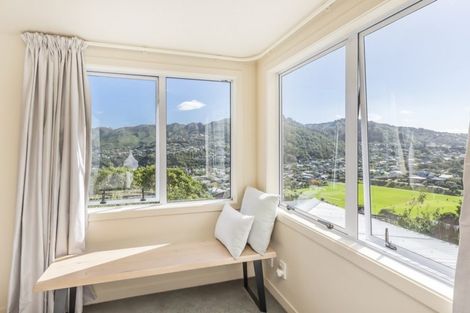 Photo of property in 2/143 Cockayne Road, Khandallah, Wellington, 6035
