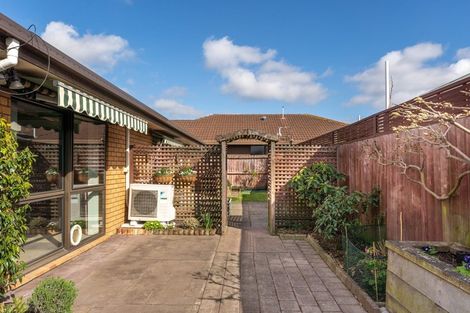 Photo of property in 1/5 Tuscany Place, Beckenham, Christchurch, 8023