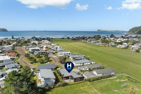 Photo of property in 33 Oceanair Drive, Pauanui, Hikuai, 3579