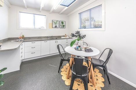 Photo of property in 45 Gloag Street, Waverley, 4510