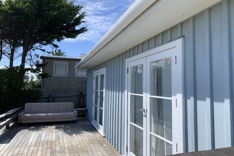 Photo of property in 52/52a Park Avenue, Waitarere Beach, Levin, 5510
