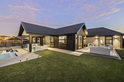 Photo of property in 2 Gabriela Close, Pyes Pa, Tauranga, 3112