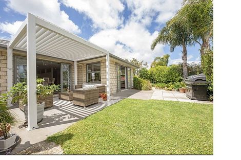 Photo of property in 9 Maple Lane, Huapai, Kumeu, 0810