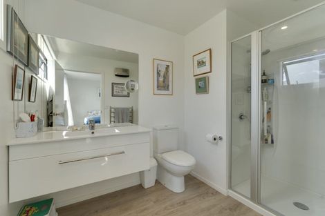 Photo of property in 33 Stratford Drive, Mount Pisa, Cromwell, 9383