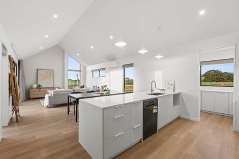 Photo of property in 1 Greystone Close, Halswell, 8025