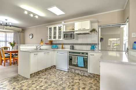 Photo of property in 57 Chedworth Avenue, Chedworth, Hamilton, 3210