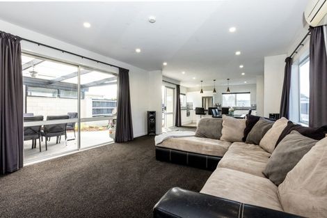 Photo of property in 11 Roskilda Crescent, Taradale, Napier, 4112