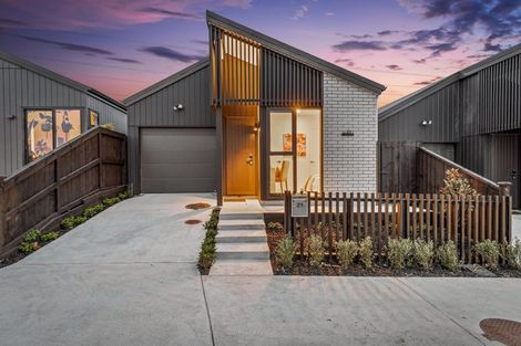 Photo of property in 21 Paretao Street, Massey, Auckland, 0614
