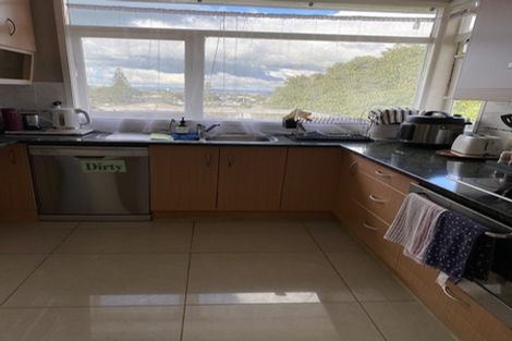 Photo of property in 20 Grenada Avenue, Forrest Hill, Auckland, 0620