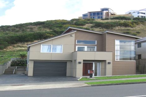 Photo of property in 25 Waverton Terrace, Churton Park, Wellington, 6037