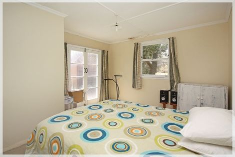 Photo of property in 12 Nelson Street, Foxton Beach, Foxton, 4815