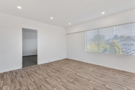 Photo of property in 4/62 Kitchener Road, Milford, Auckland, 0620