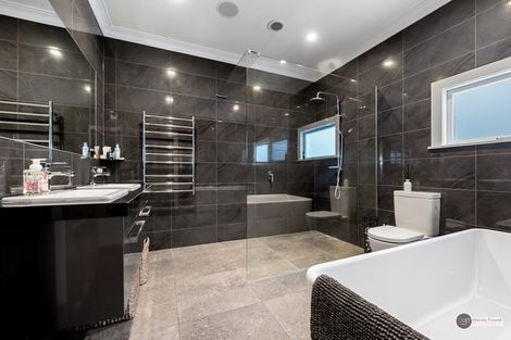 Photo of property in 37 Pohutukawa Street, Woburn, Lower Hutt, 5010