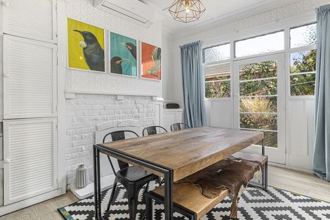 Photo of property in 331 Ravensbourne Road, Maia, Dunedin, 9022