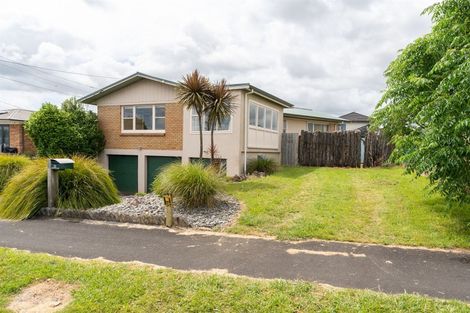 Photo of property in 14 Mears Road, St Andrews, Hamilton, 3200
