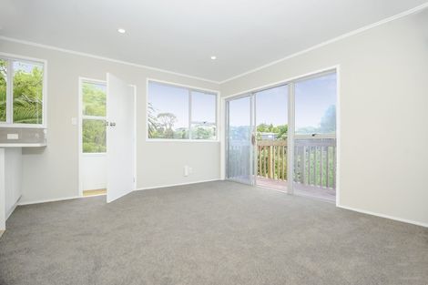 Photo of property in 2/15 Marina Road, Torbay, Auckland, 0630