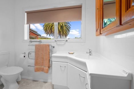 Photo of property in 38 Lincoln Road, Carterton, 5713