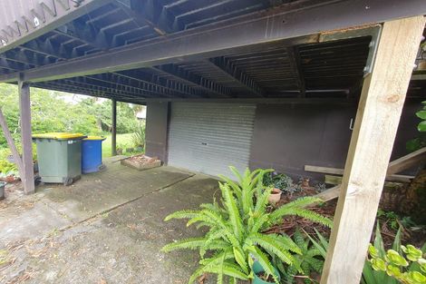 Photo of property in 28 Solar Road, Glen Eden, Auckland, 0602