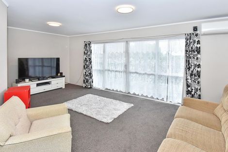 Photo of property in 6 Leila Place, Clover Park, Auckland, 2019