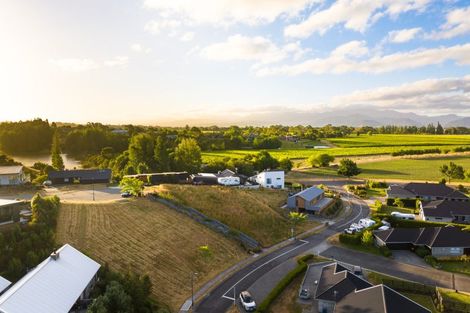 Photo of property in 38 Golf View Close, Fairhall, 7272