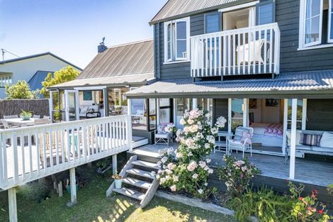 Photo of property in 66 Watson Street, Akaroa, 7520