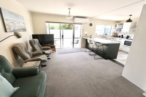 Photo of property in 4/4 Princes Street, Levin, 5510