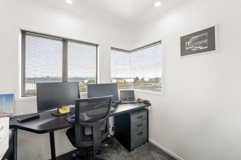 Photo of property in 36 Downing Place, Welcome Bay, Tauranga, 3112