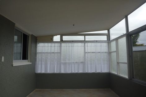 Photo of property in 19 Ilford Place, Awapuni, Palmerston North, 4412