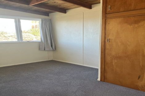 Photo of property in 18 Toru Road, Paraparaumu Beach, Paraparaumu, 5032