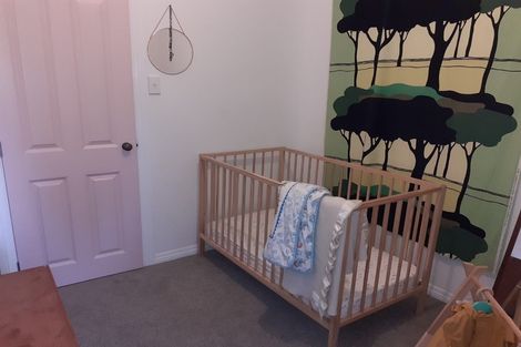 Photo of property in 43 Evans Road, Glen Eden, Auckland, 0602