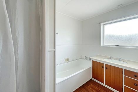 Photo of property in 15 Dermont Street, Bader, Hamilton, 3206