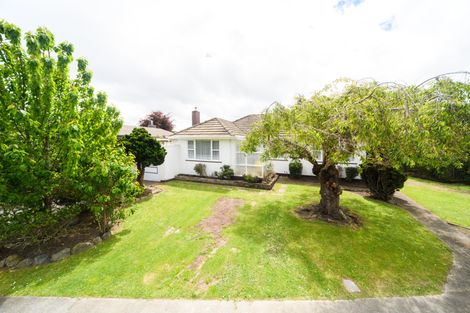 Photo of property in 32 Parkland Crescent, Terrace End, Palmerston North, 4410