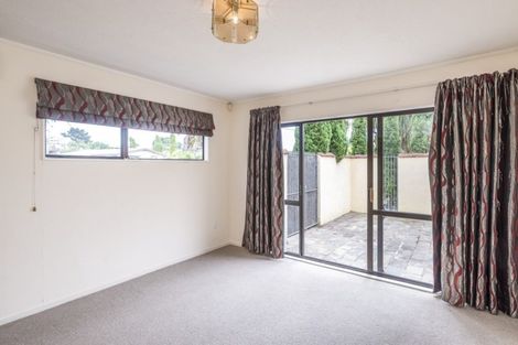 Photo of property in 32 Matai Road, Raumati South, Paraparaumu, 5032