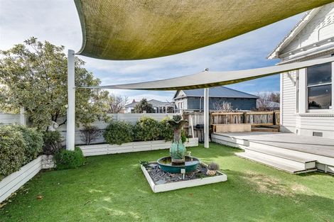 Photo of property in 200 Grove Road, Mayfair, Hastings, 4122