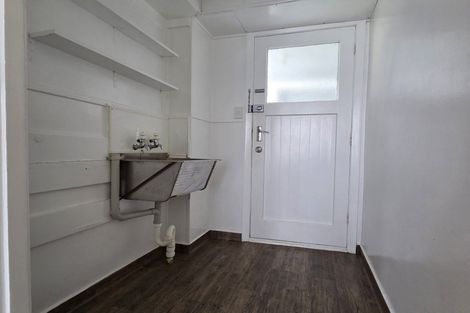 Photo of property in 8a-8b Devon Place, Cannons Creek, Porirua, 5024