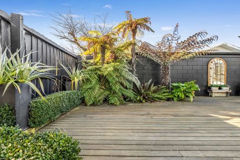 Photo of property in 7 Glenharrow Avenue, Avonhead, Christchurch, 8042