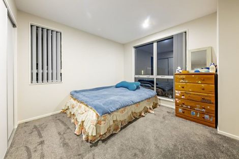 Photo of property in 12 Courage Road, Papakura, 2110