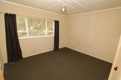 Photo of property in 1 Chaffey Street, Foxton Beach, Foxton, 4815