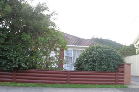 Photo of property in 31 Poole Crescent, Wainuiomata, Lower Hutt, 5014
