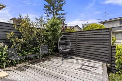 Photo of property in 1/467 Beach Road, Murrays Bay, Auckland, 0630