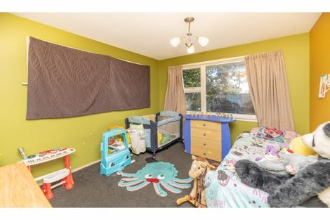 Photo of property in 11 Masham Road, Broomfield, Christchurch, 8042